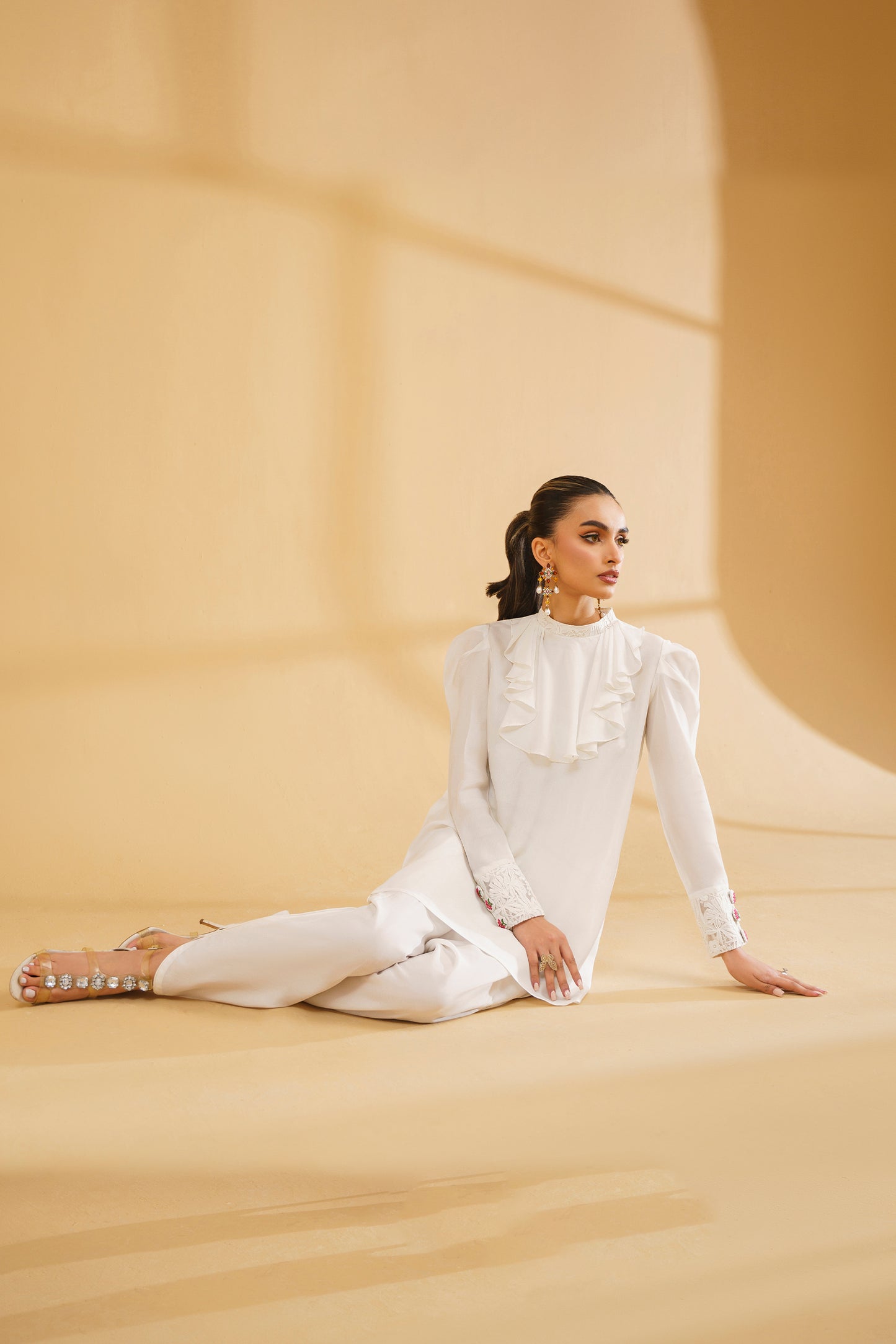 WHITE LINE | SOPHIE | RJ'S PRET