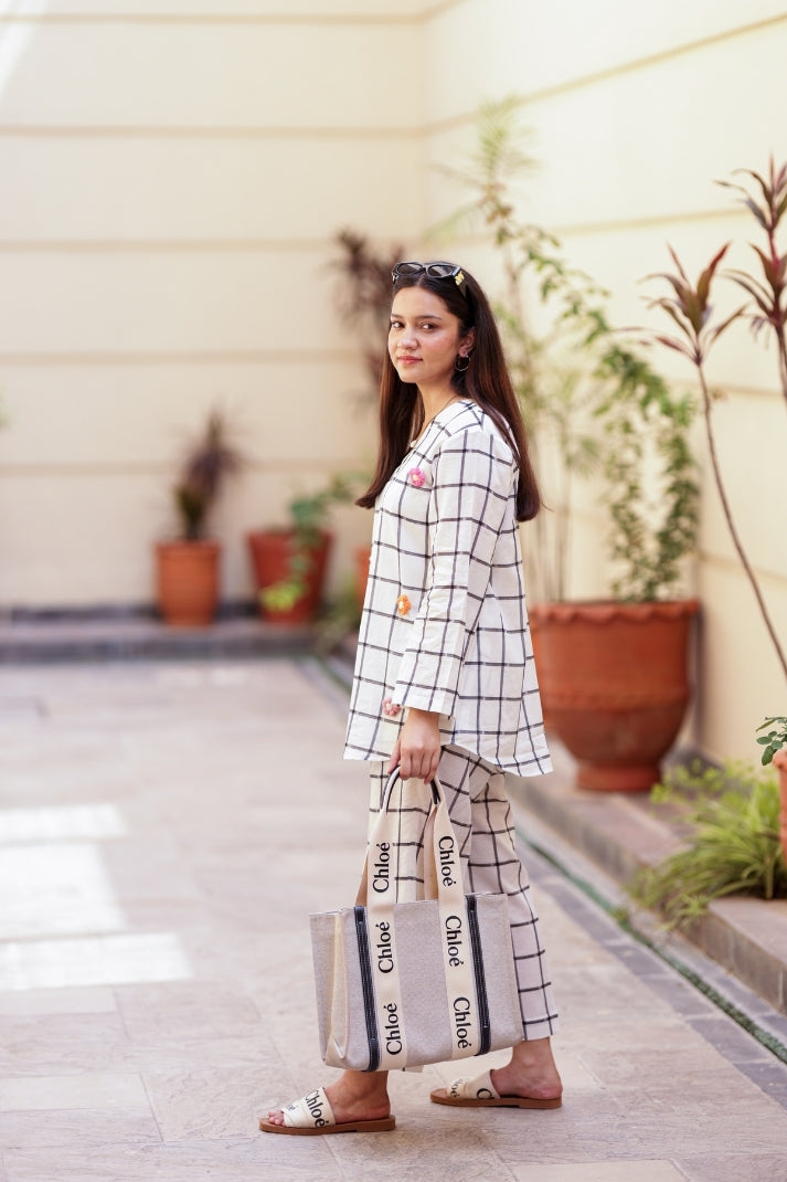 FLOWER GRID |KNOTTY & NICE| RJ’S PRET