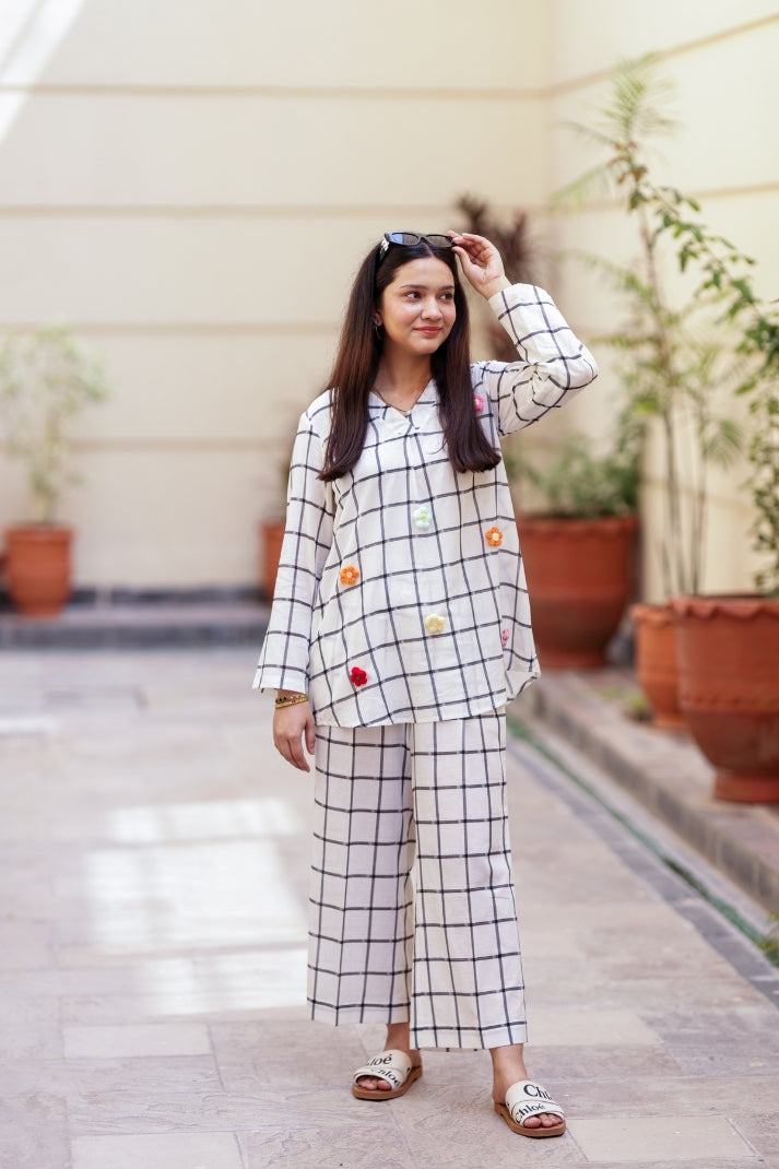 FLOWER GRID |KNOTTY & NICE| RJ’S PRET