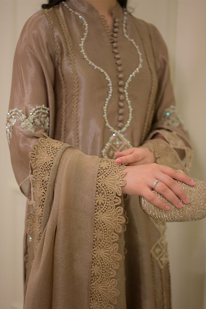 TAUPE | FESTAL| RJ’S PRET