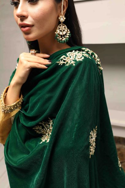 DEEP GREEN VELVET SHAWL | DUPATTA | RJ’S PRET