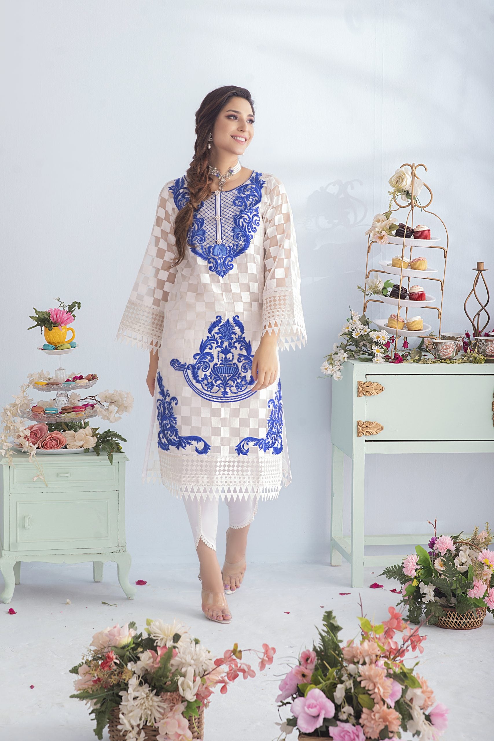 FLORENCE (WHITE & COBALT BLUE) | CARNIVAL | RJ’S PRET
