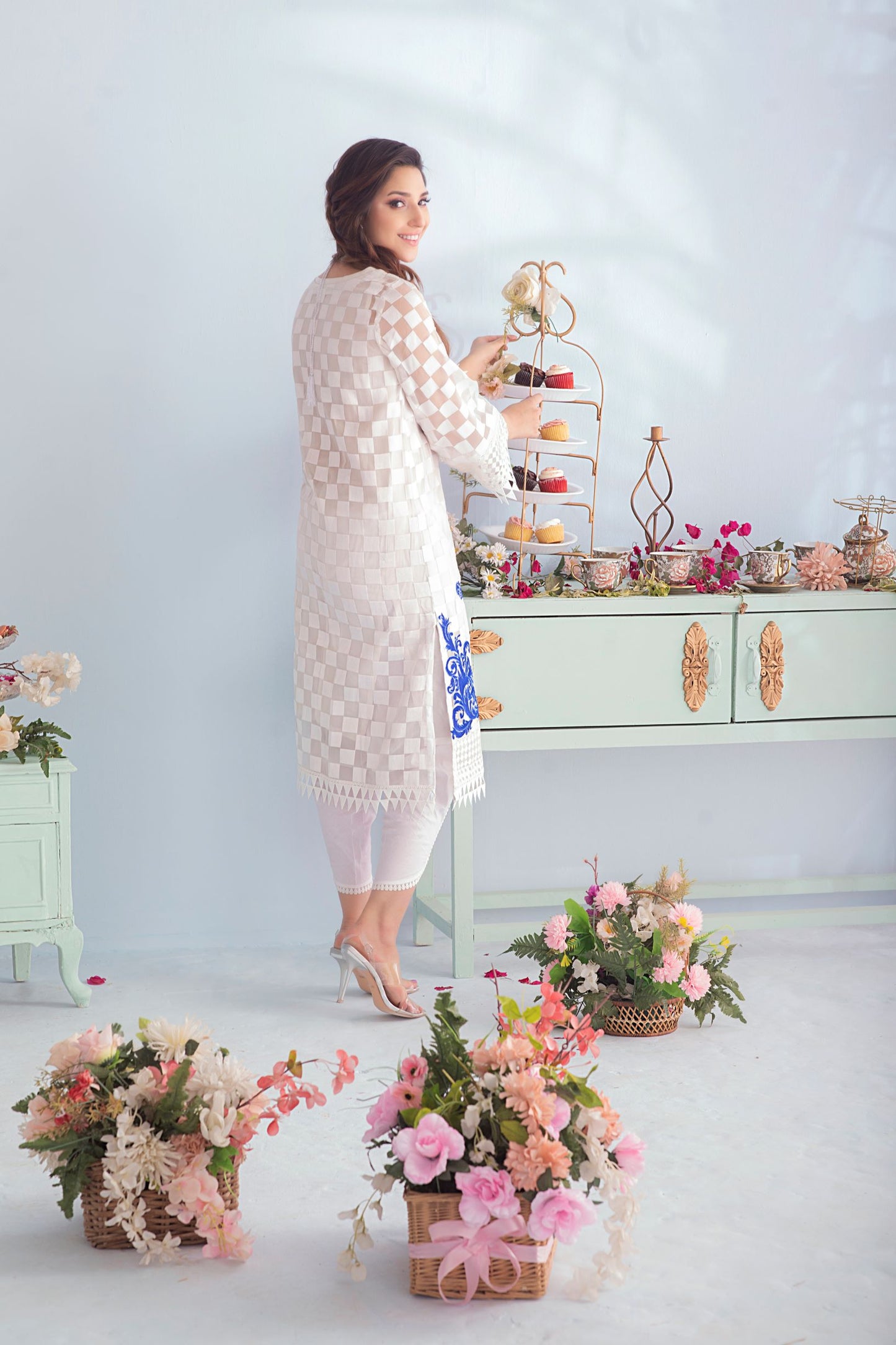 FLORENCE (WHITE & COBALT BLUE) | CARNIVAL | RJ’S PRET