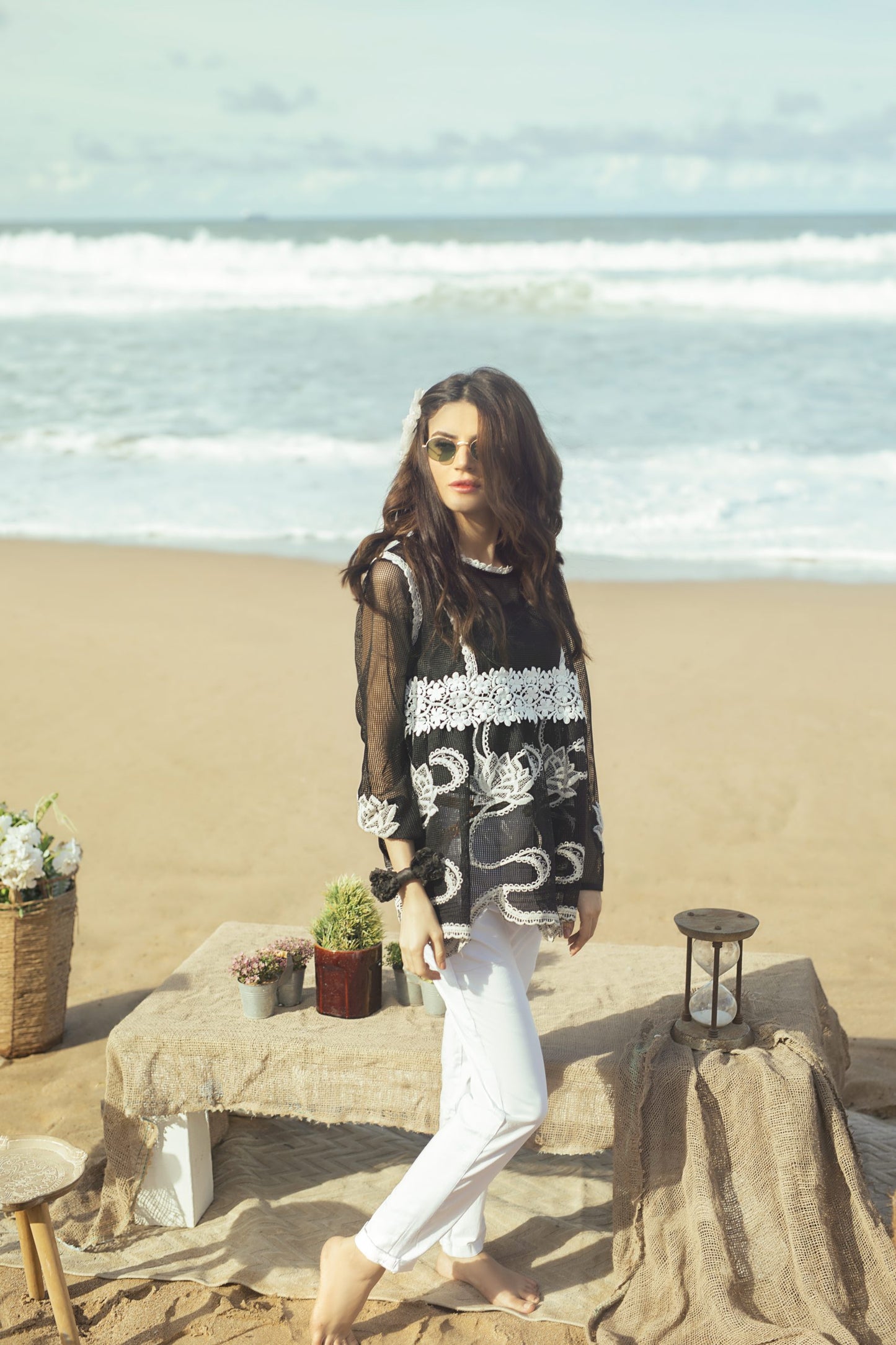 BLACK AND WHITE | CHANTELLE | RJ’S PRET