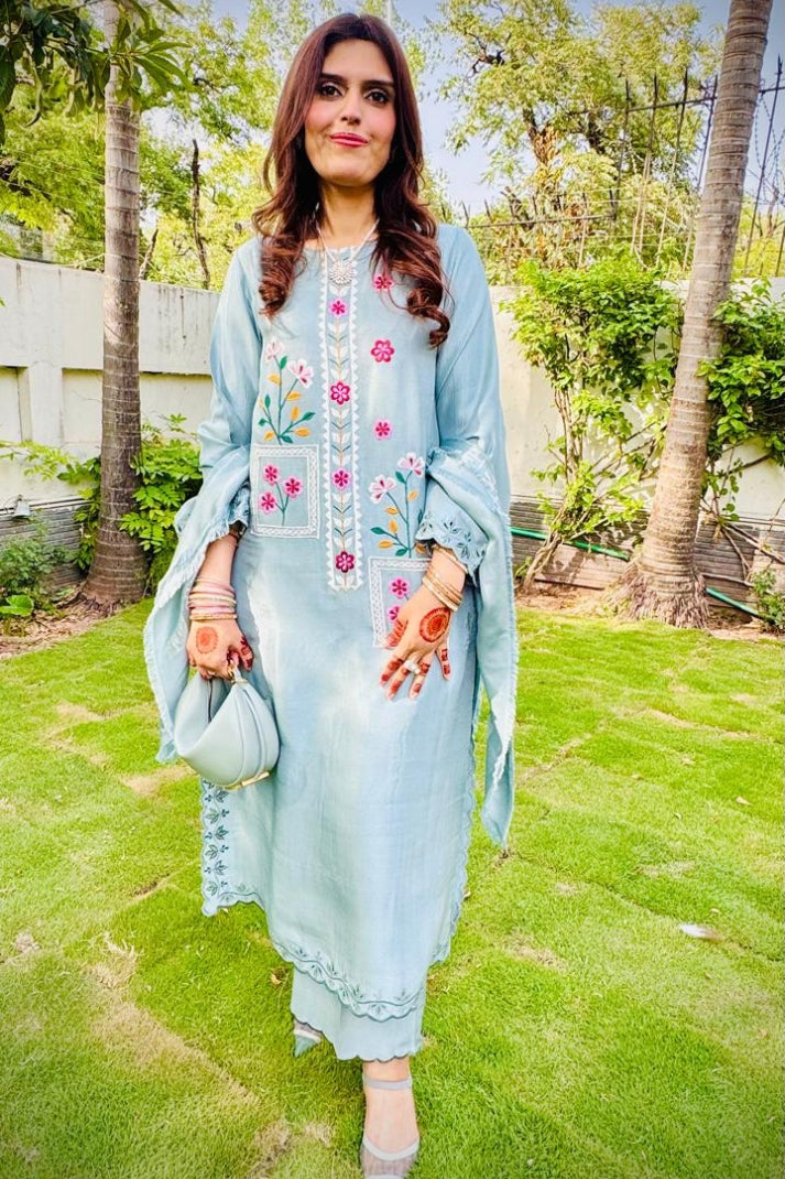 Cyan Charm | Summer Flex |RJ'S PRET