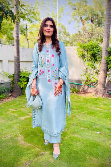 Cyan Charm | Summer Flex |RJ'S PRET