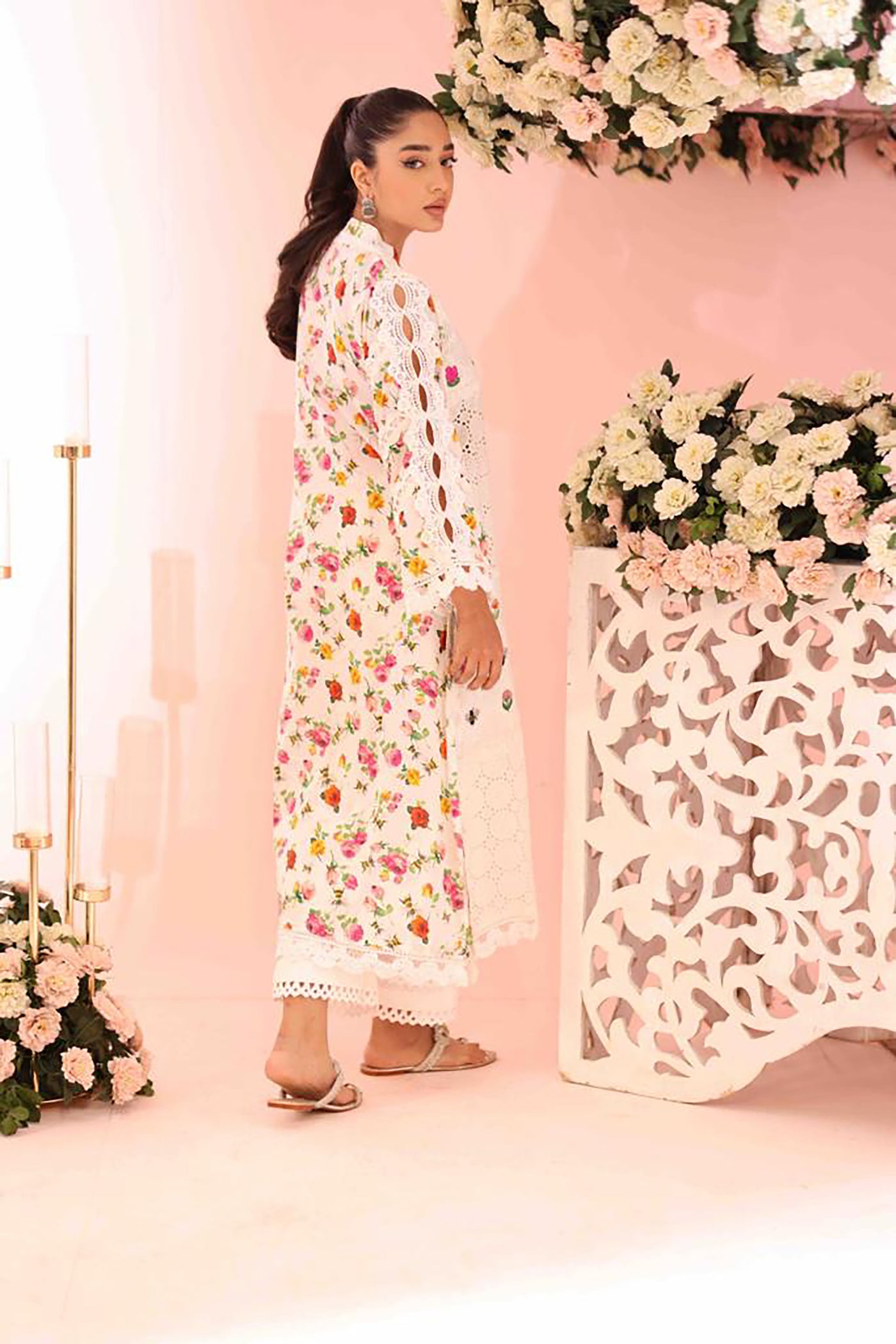 Honey Bee Inaaya Embroidered Lawn Suit | RJ’S PRET