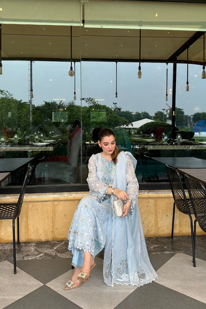 FROSTED SKY| TWILIGHT SOIREE | RJS PRET