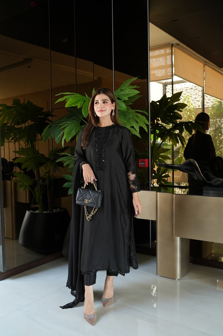 THE BLACK RADIANCE| SILK & SPICE | RJ’S PRET