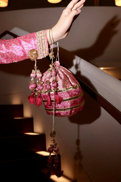 PINK AURA| STARDUST| RJ'S PRET