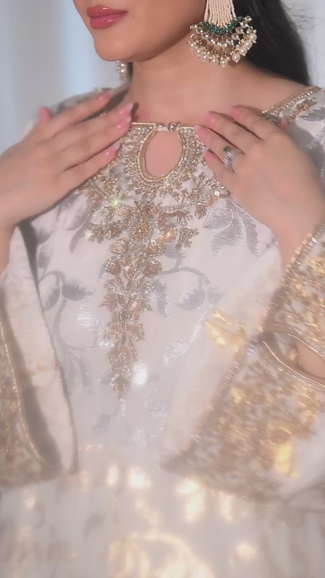 White Royale - She Reigns by RJ's Pret
