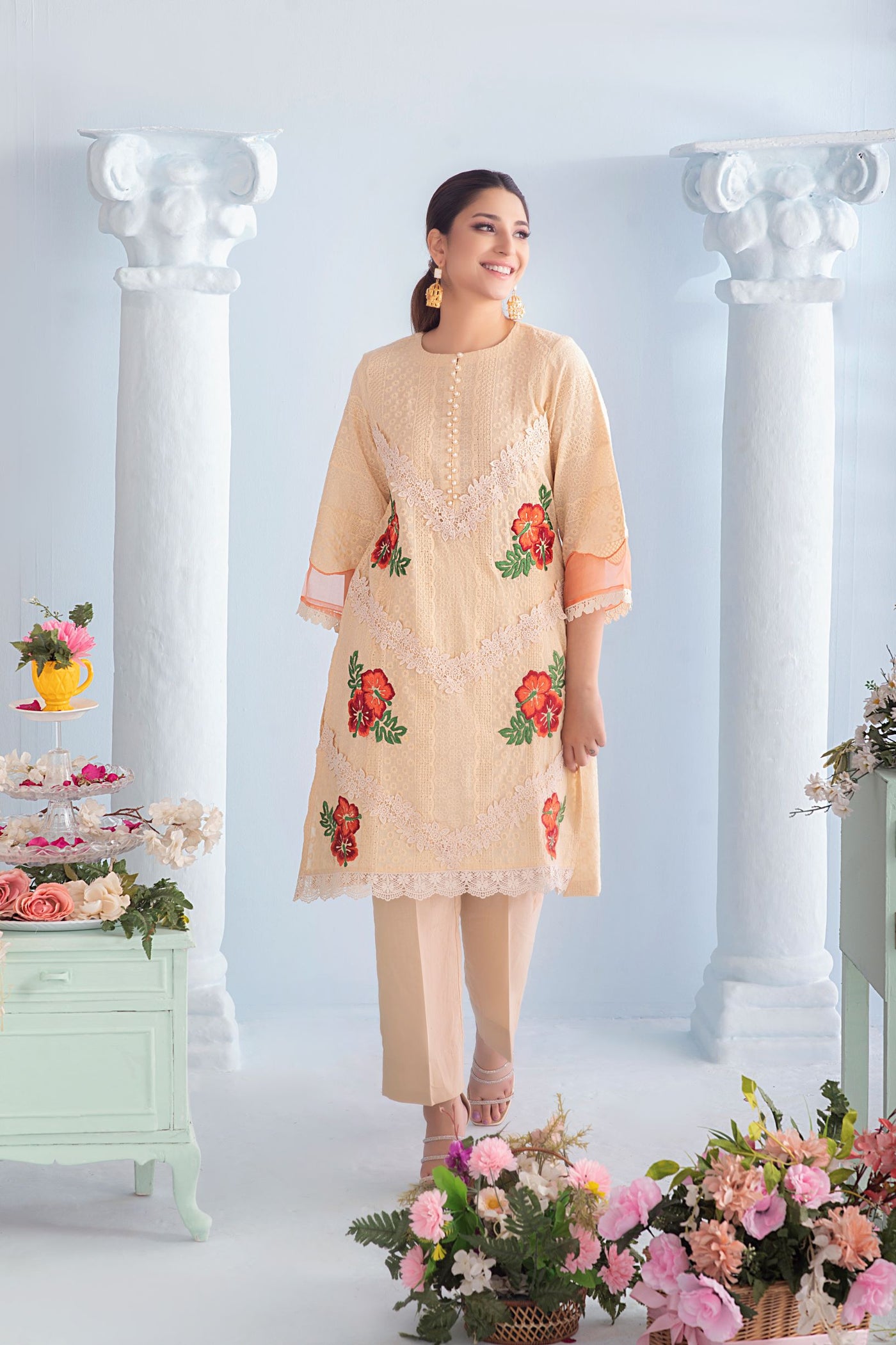 HIBISCUS | CARNIVAL | Ivory Chicken Kari Outfit | RJ’S PRET