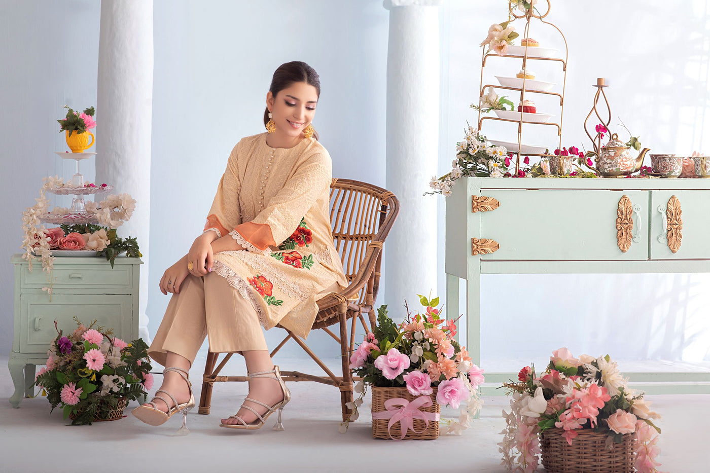 HIBISCUS | CARNIVAL | Ivory Chicken Kari Outfit | RJ’S PRET