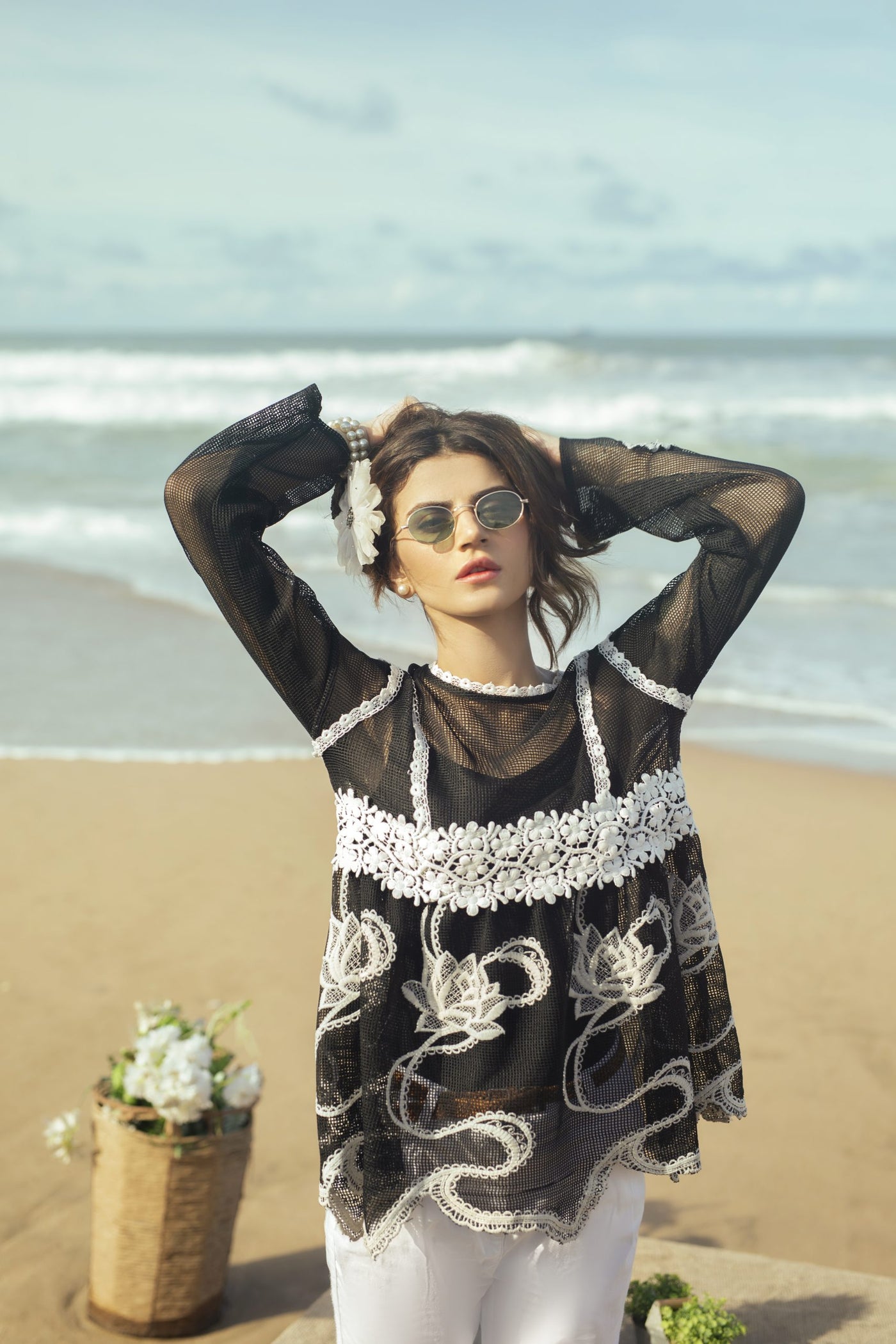 BLACK AND WHITE | CHANTELLE | RJ’S PRET