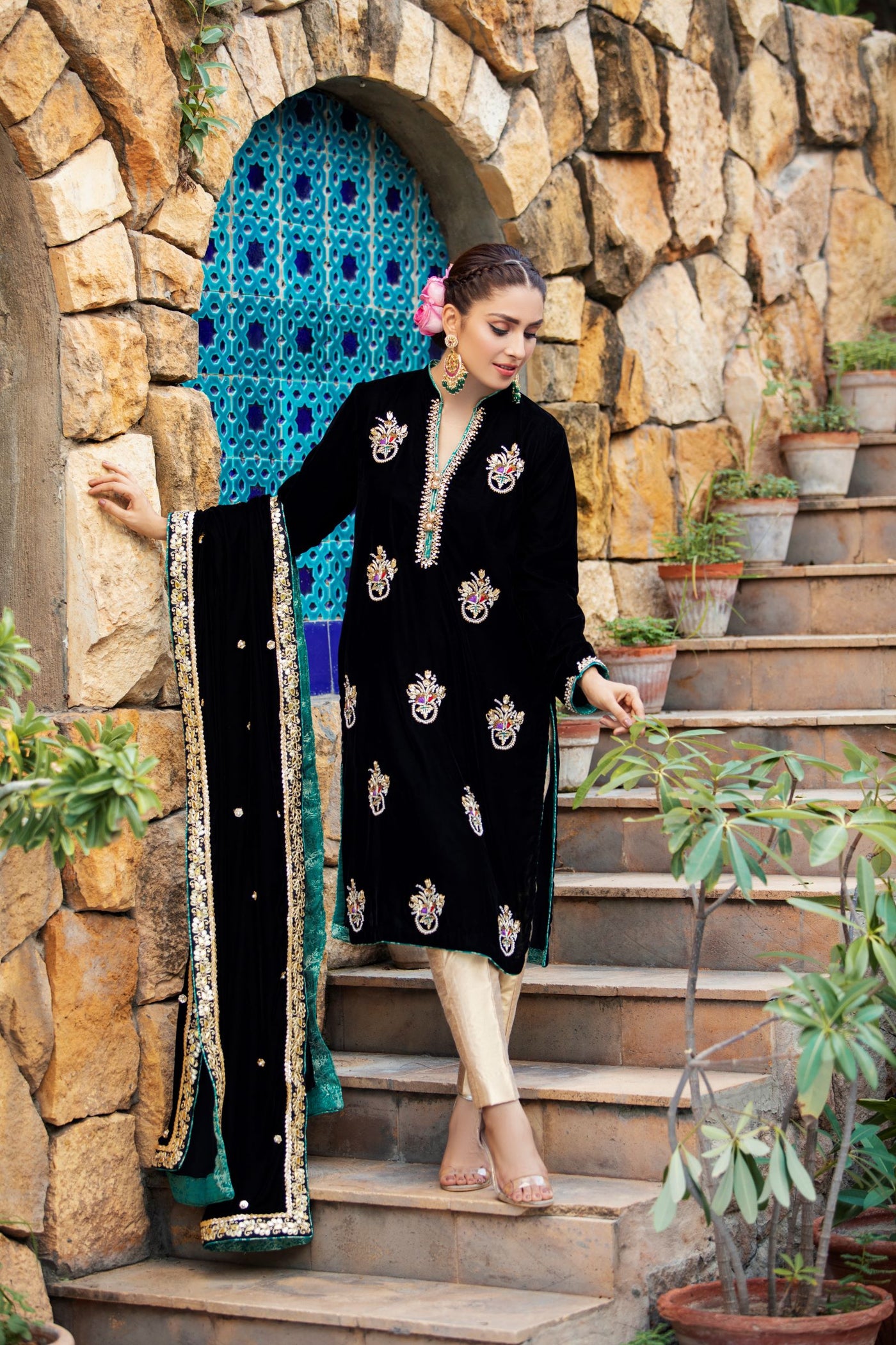 Chandni Black Shadmani Velvet Formal Dress | RJ’S PRET
