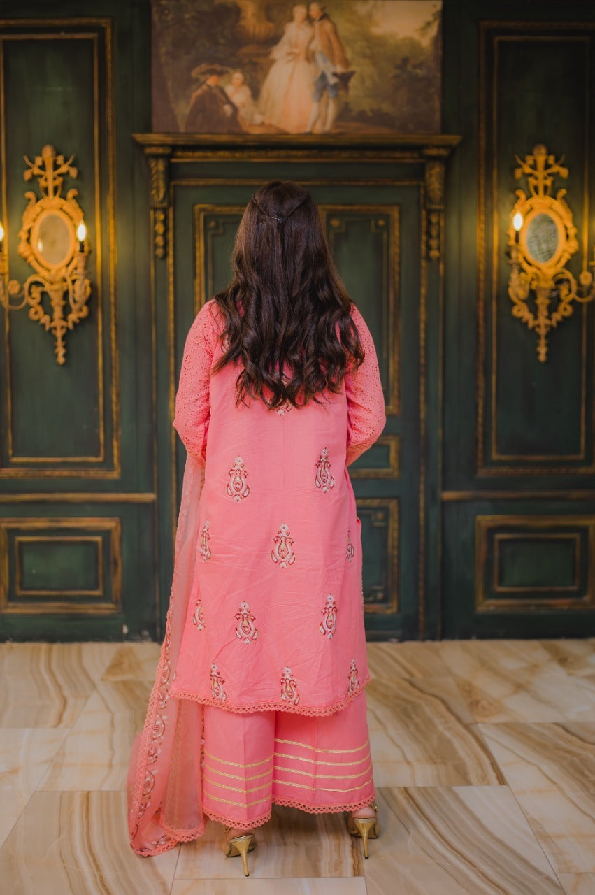 Coral Star Block Kari – Elegant Block Printed Suit with Gotta Work