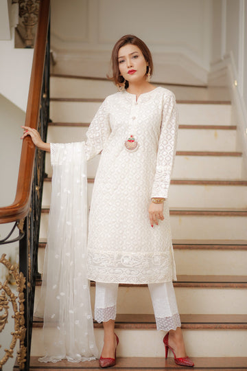 Blush White Rang Embroidered Organza Set | RJ’S PRET