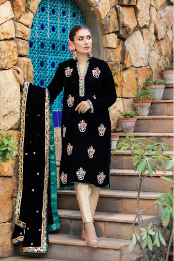 Chandni Black Shadmani Velvet Formal Dress | RJ’S PRET