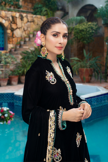 Chandni Black Shadmani Velvet Formal Dress | RJ’S PRET