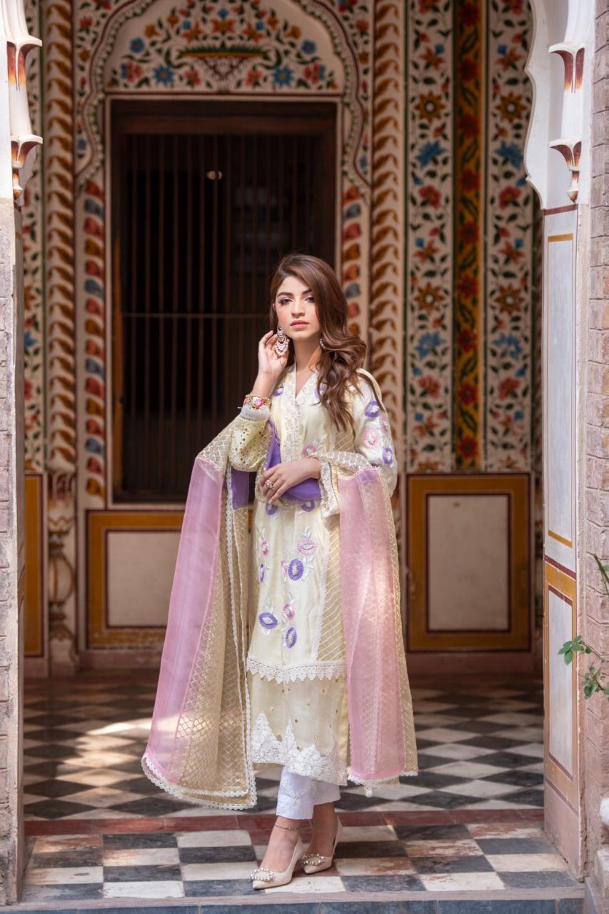 HUES OF PASTELS | GRANDIOSE | RJ’S PRET